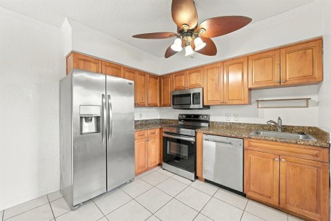 Купить кондоминиум в Помпано-Бич, Флорида 3 комнаты, 75.44м2, № 2420911 - фото 9