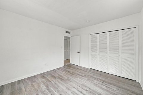 Купить кондоминиум в Помпано-Бич, Флорида 3 комнаты, 75.44м2, № 2420911 - фото 21