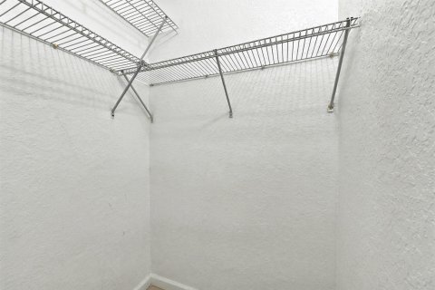 Купить кондоминиум в Помпано-Бич, Флорида 3 комнаты, 75.44м2, № 2420911 - фото 23