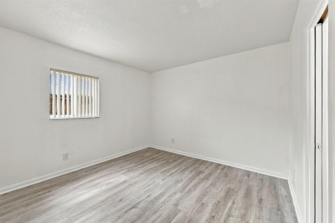 Купить кондоминиум в Помпано-Бич, Флорида 3 комнаты, 75.44м2, № 2420911 - фото 14