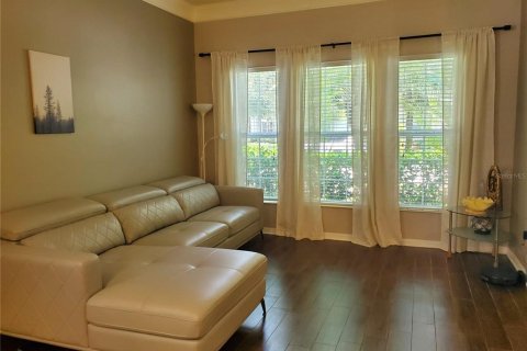 House in Tampa, Florida 4 bedrooms, 181.72 sq.m. № 1829382 - photo 13