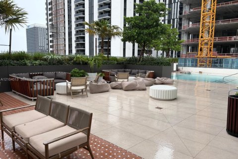 Condo in Miami, Florida, 1 bedroom № 2410717 - photo 19