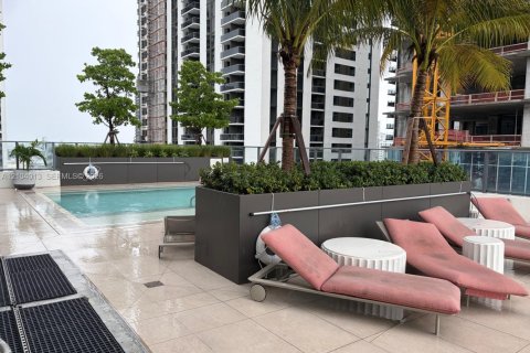 Condo in Miami, Florida, 1 bedroom № 2410717 - photo 4