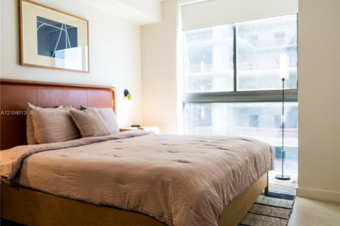 Condo in Miami, Florida, 1 bedroom № 2410717 - photo 12