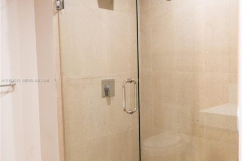 Condo in Miami, Florida, 1 bedroom № 2410717 - photo 15