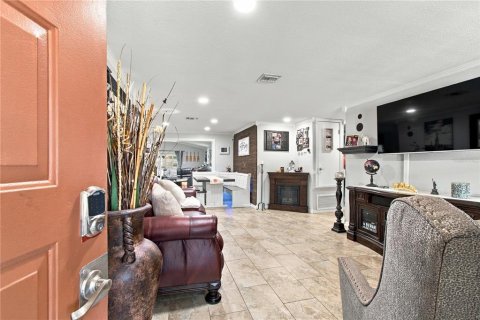 Casa en venta en Tampa, Florida, 3 dormitorios, 157.93 m2 № 2387433 - foto 10