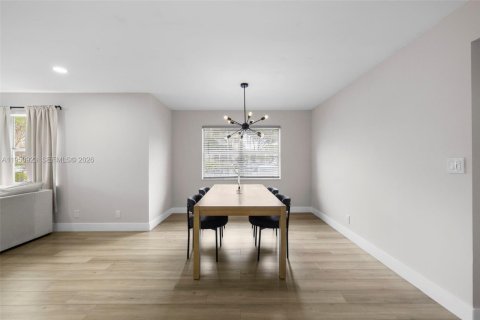 Condo in Lauderhill, Florida, 2 bedrooms № 2006862 - photo 9