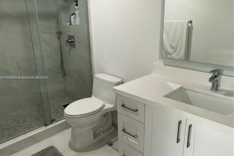Купить кондоминиум в Майами-Бич, Флорида 1 комната, 122.91м2, № 1707241 - фото 18