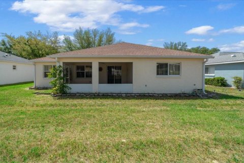 House in Ocala, Florida 2 bedrooms, 134.06 sq.m. № 2102117 - photo 11