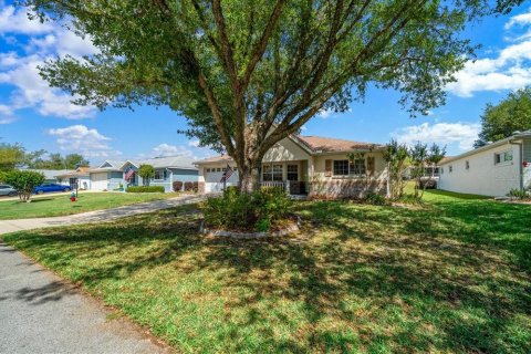 House in Ocala, Florida 2 bedrooms, 134.06 sq.m. № 2102117 - photo 5