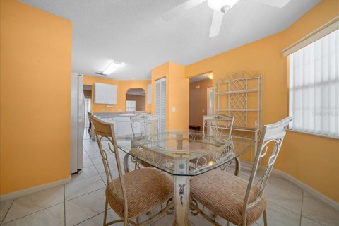 House in Ocala, Florida 2 bedrooms, 134.06 sq.m. № 2102117 - photo 21
