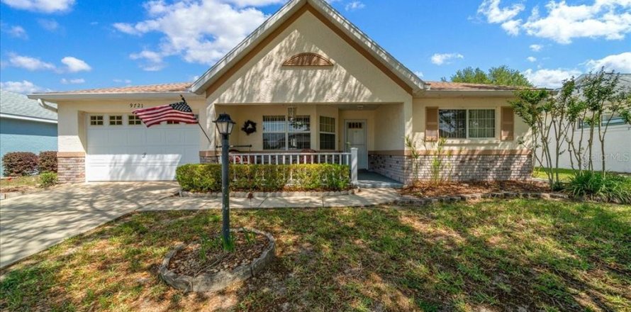 House in Ocala, Florida 2 bedrooms, 134.06 sq.m. № 2102117