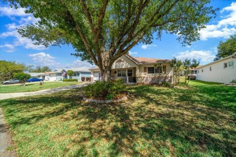 House in Ocala, Florida 2 bedrooms, 134.06 sq.m. № 2102117 - photo 4