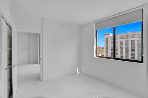 Condo in Coral Gables, Florida, 1 bedroom  № 2010311 - photo 22