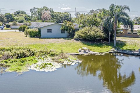 Casa en alquiler en Clearwater, Florida, 3 dormitorios, 148.55 m2 № 1903380 - foto 25