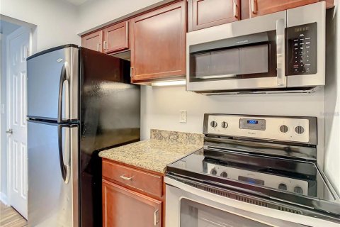 Copropriété à vendre à Tampa, Floride: 2 chambres, 77.67 m2 № 2238084 - photo 15