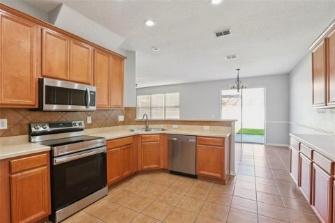 House in Wesley Chapel, Florida 3 bedrooms, 159.7 sq.m. № 1900535 - photo 11