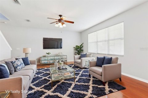 House in Wesley Chapel, Florida 3 bedrooms, 159.7 sq.m. № 1900535 - photo 3