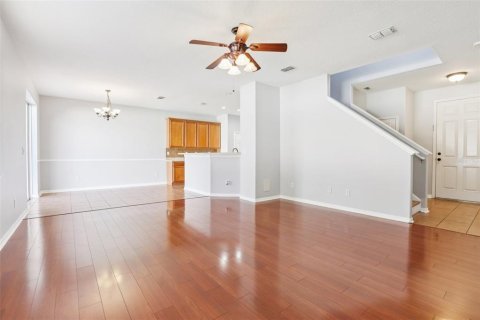 House in Wesley Chapel, Florida 3 bedrooms, 159.7 sq.m. № 1900535 - photo 6