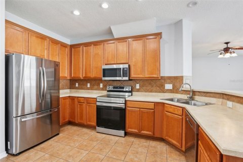 House in Wesley Chapel, Florida 3 bedrooms, 159.7 sq.m. № 1900535 - photo 10