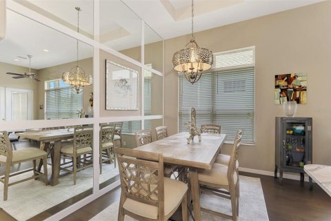 House in Venice, Florida 3 bedrooms, 150.59 sq.m. № 2348300 - photo 15