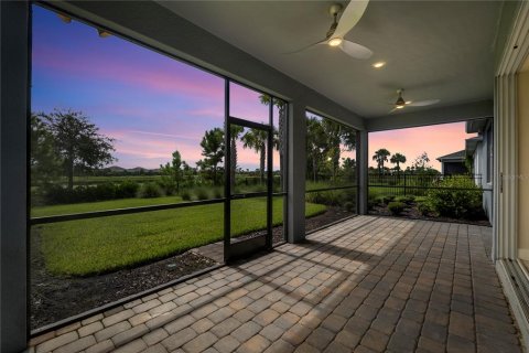 Villa ou maison à vendre à Punta Gorda, Floride: 3 chambres, 202.34 m2 № 2308140 - photo 2