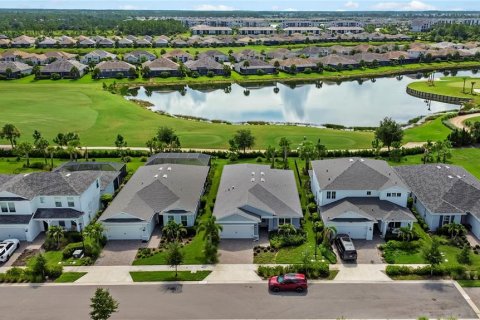 Villa ou maison à vendre à Punta Gorda, Floride: 3 chambres, 202.34 m2 № 2308140 - photo 3