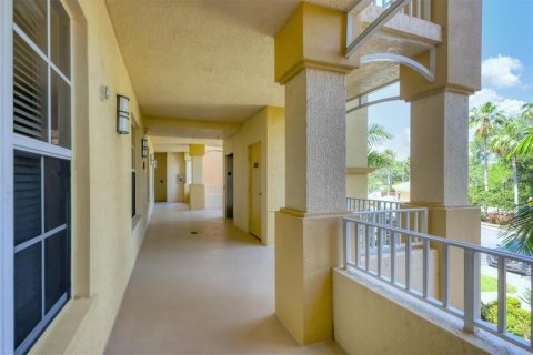 Copropriété à vendre à Lakewood Ranch, Floride: 3 chambres, 212.47 m2 № 1518180 - photo 5