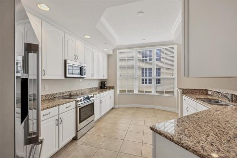 Copropriété à vendre à Lakewood Ranch, Floride: 3 chambres, 212.47 m2 № 1518180 - photo 11