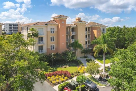 Copropriété à vendre à Lakewood Ranch, Floride: 3 chambres, 212.47 m2 № 1518180 - photo 1