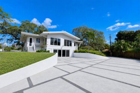Villa ou maison à Fort Lauderdale, Floride 6 chambres, 373.47 m2 № 2374549