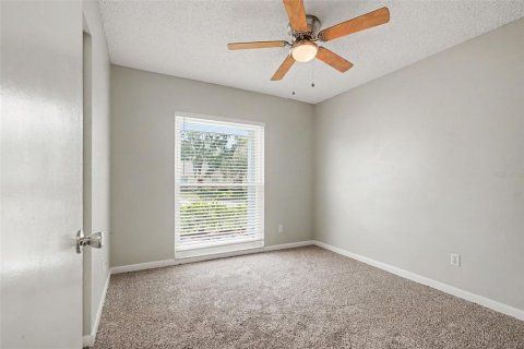 House in Brandon, Florida 3 bedrooms, 131.27 sq.m. № 2156614 - photo 11