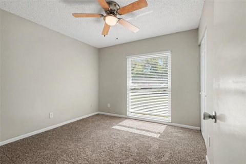 House in Brandon, Florida 3 bedrooms, 131.27 sq.m. № 2156614 - photo 12