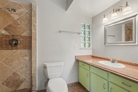 House in Brandon, Florida 3 bedrooms, 131.27 sq.m. № 2156614 - photo 14