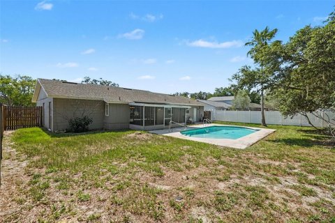 House in Brandon, Florida 3 bedrooms, 131.27 sq.m. № 2156614 - photo 18