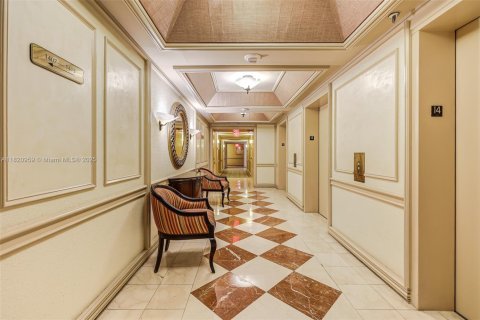 Condominio en venta en Aventura, Florida, 2 dormitorios, 144.93 m2 № 2243907 - foto 6