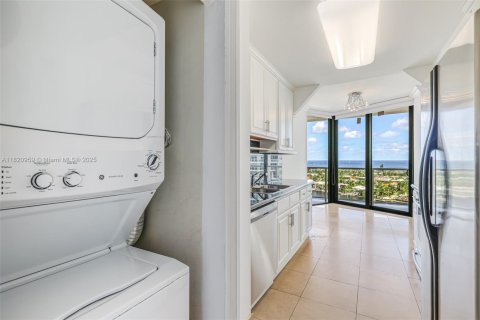 Condominio en venta en Aventura, Florida, 2 dormitorios, 144.93 m2 № 2243907 - foto 16