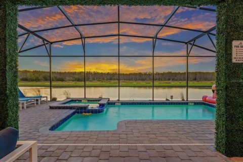 Villa ou maison à vendre à Kissimmee, Floride: 8 chambres, 398.46 m2 № 1760651 - photo 4