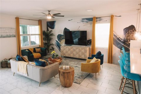 Villa ou maison à vendre à Kissimmee, Floride: 8 chambres, 398.46 m2 № 1760651 - photo 12