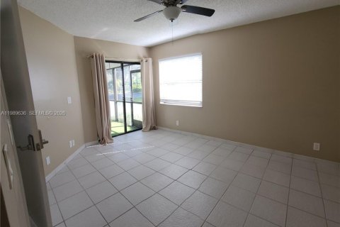 Купить кондоминиум в Дирфилд-Бич, Флорида 2 спальни, 106.84м2, № 2051674 - фото 15