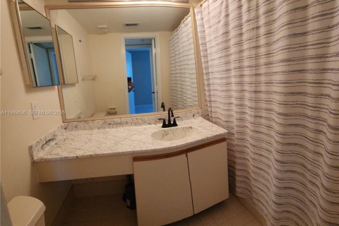 Купить кондоминиум в Дирфилд-Бич, Флорида 2 спальни, 106.84м2, № 2051674 - фото 21