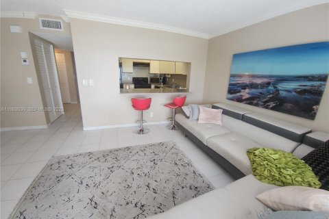 Купить кондоминиум в Дирфилд-Бич, Флорида 2 спальни, 106.84м2, № 2051674 - фото 17