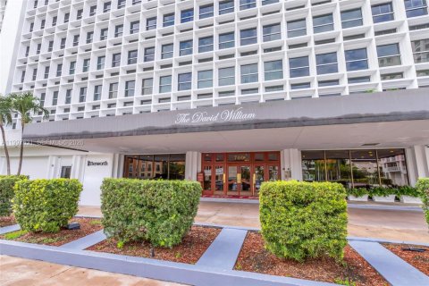 Студия в кондо в Корал-Гейблс, Флорида № 2060854