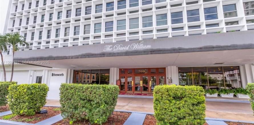 Студия в кондо в Корал-Гейблс, Флорида № 2060854