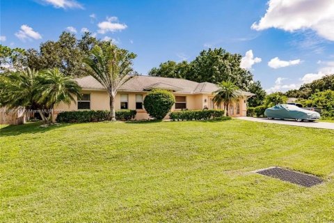 Villa ou maison à vendre à Port Charlotte, Floride: 4 chambres, 159.05 m2 № 1931312 - photo 2