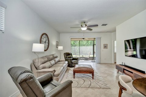 Villa ou maison à vendre à Ocala, Floride: 2 chambres, 121.24 m2 № 1902172 - photo 2