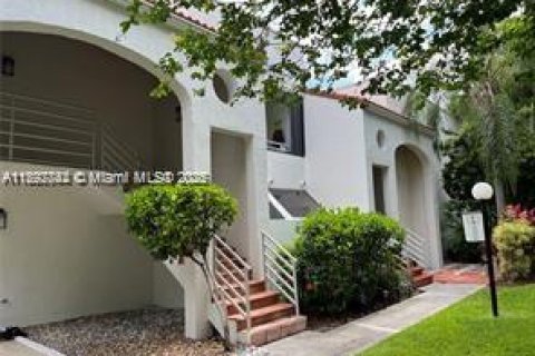 Снять в аренду кондоминиум в Авентура, Флорида 1 спальня, 86.03м2, № 1952846 - фото 1