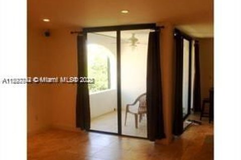 Снять в аренду кондоминиум в Авентура, Флорида 1 спальня, 86.03м2, № 1952846 - фото 4