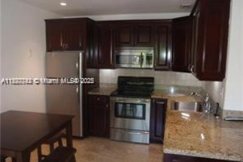 Снять в аренду кондоминиум в Авентура, Флорида 1 спальня, 86.03м2, № 1952846 - фото 3