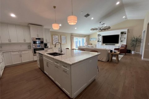 Купить виллу или дом в Венеция, Флорида 11 комнат, 251.3м2, № 2101111 - фото 13